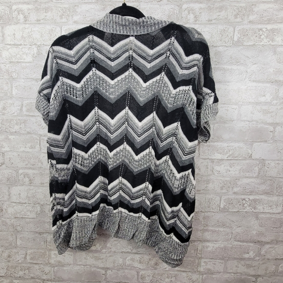 Intriguing Threads cardigan women's 1X - Picture 5 of 5